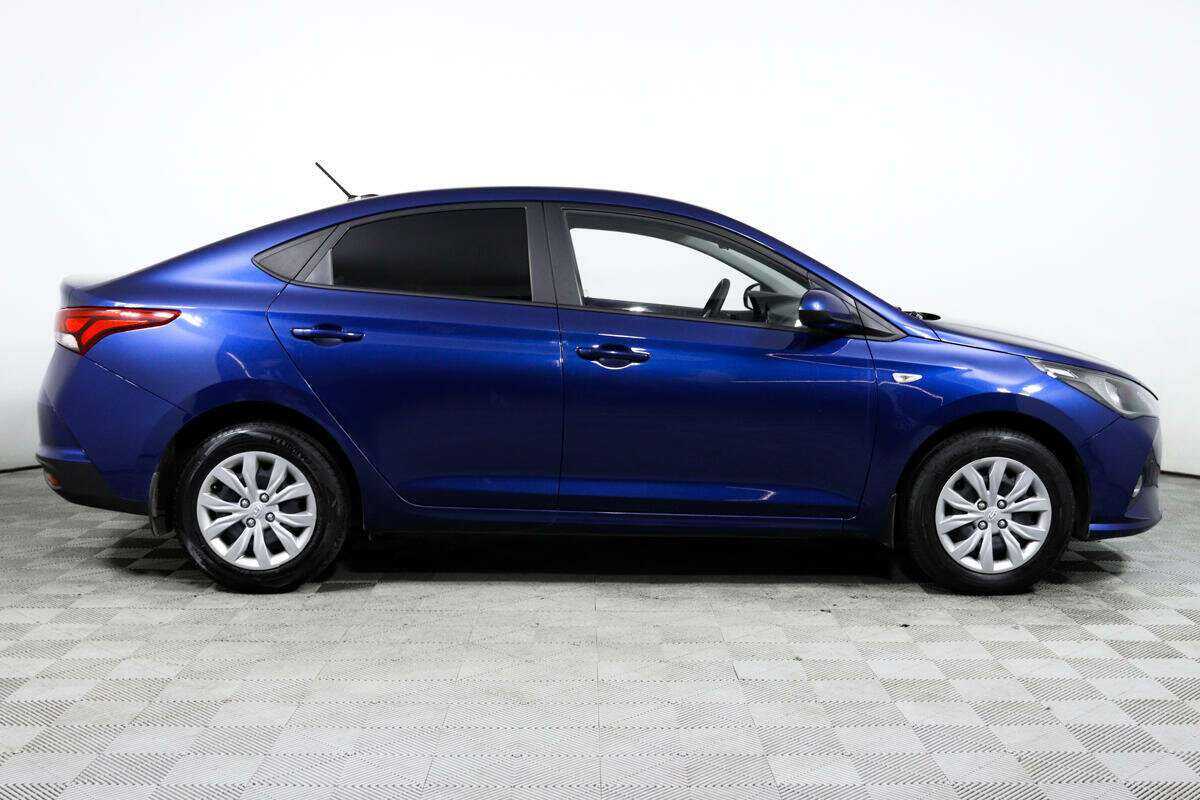 Купить Hyundai Solaris с пробегом. Фото: #3