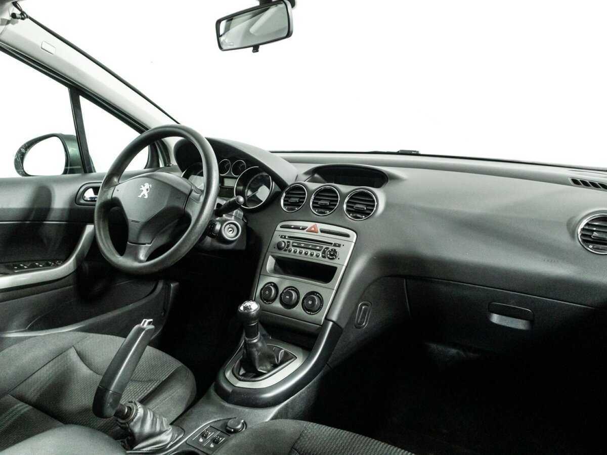 Купить Peugeot 408 с пробегом. Фото: #8