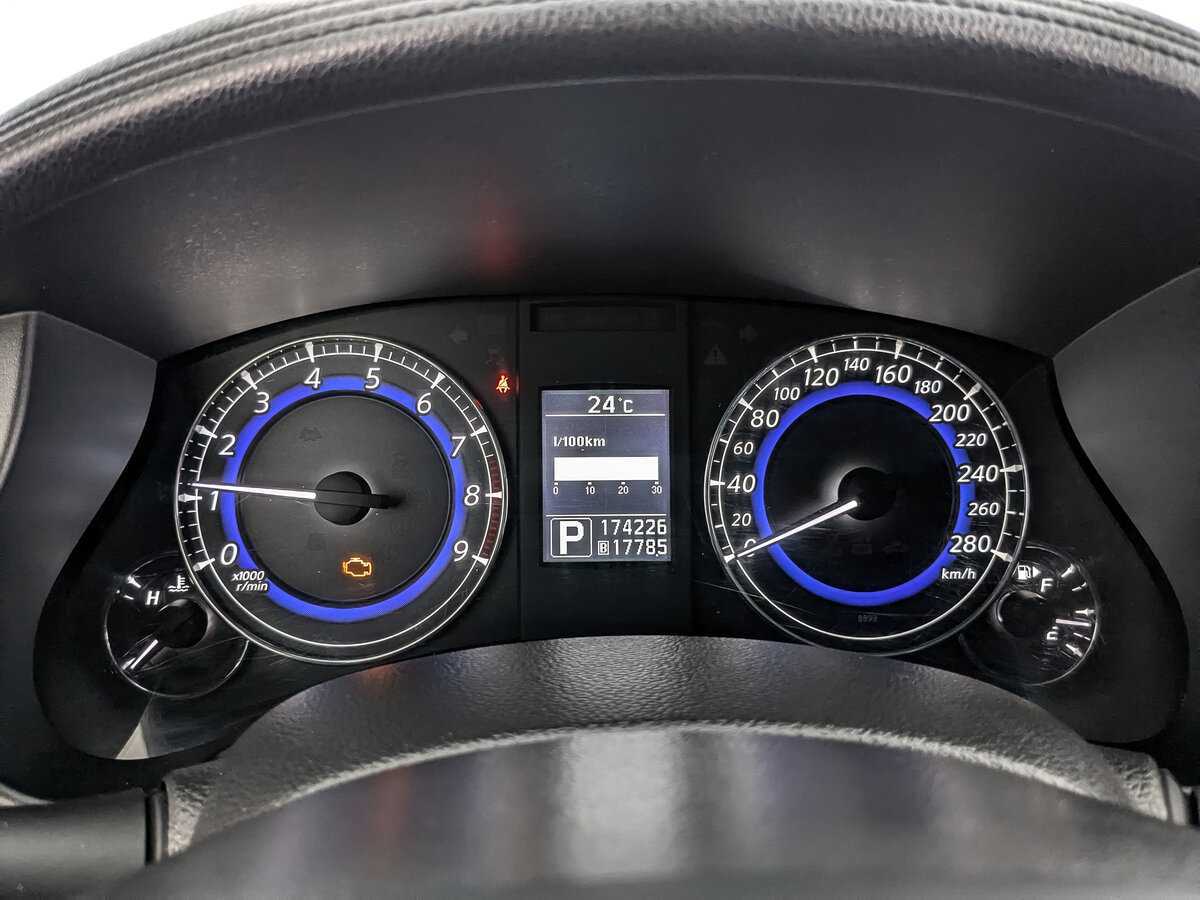 Купить Infiniti EX с пробегом. Фото: #11