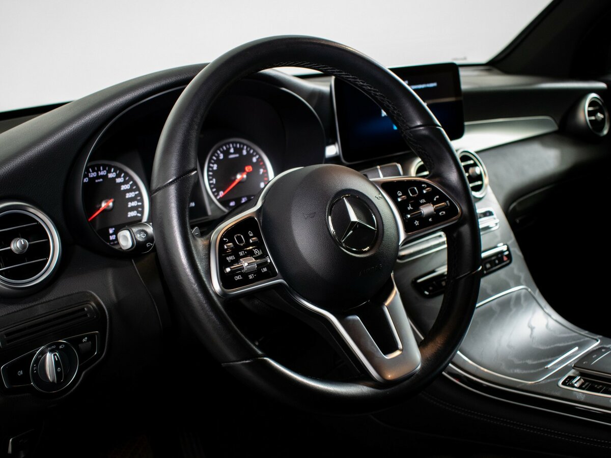 Купить Mercedes-Benz GLC с пробегом. Фото: #11