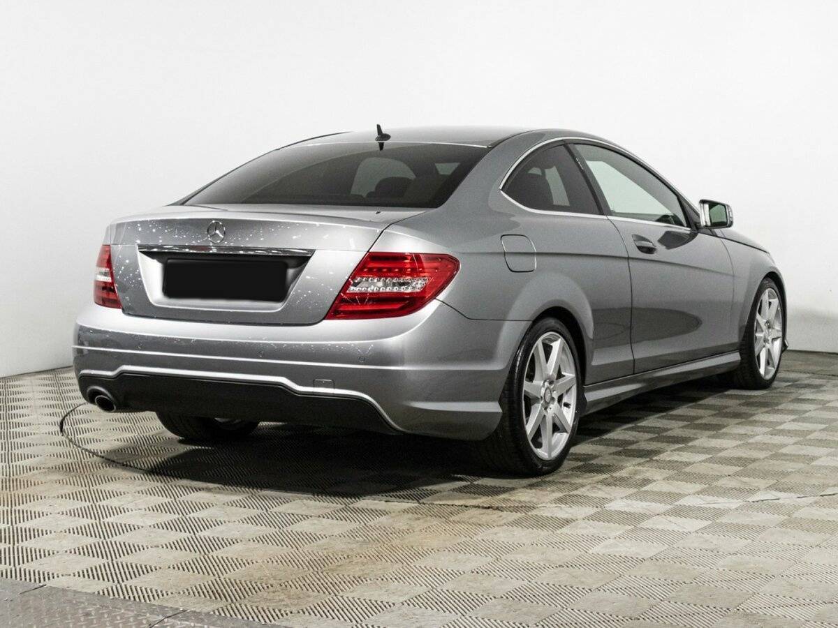 Купить Mercedes-Benz C-Класс с пробегом. Фото: #4
