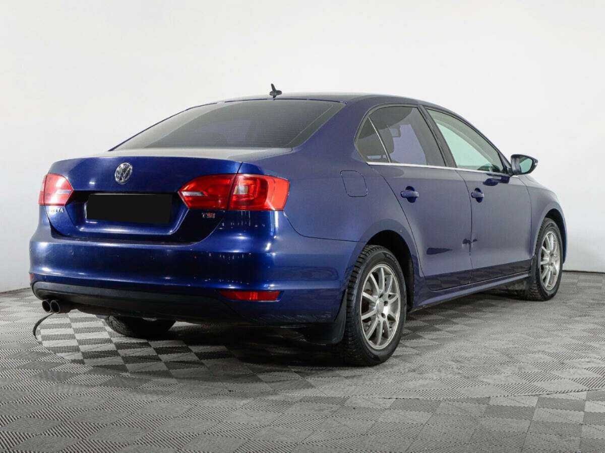Купить Volkswagen Jetta с пробегом. Фото: #4