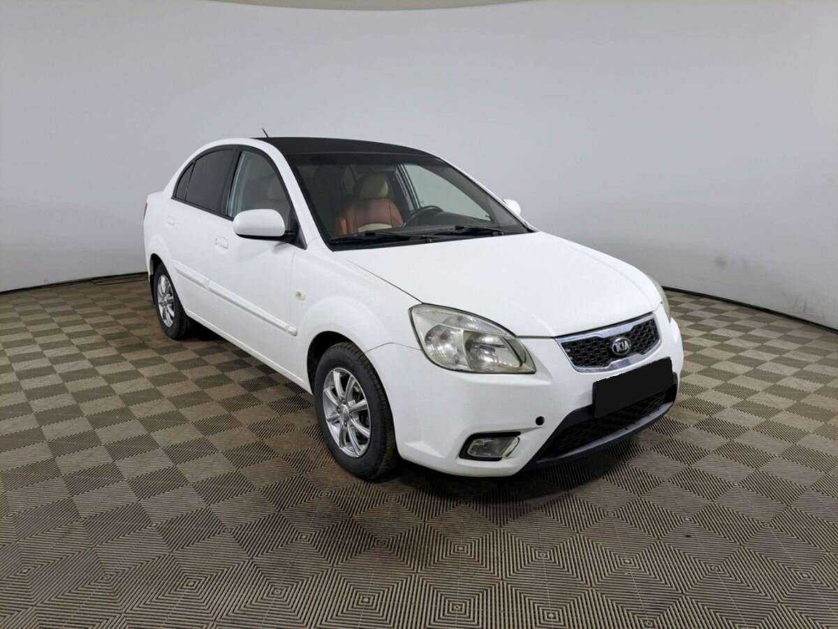 Купить Kia Rio с пробегом. Фото: #2