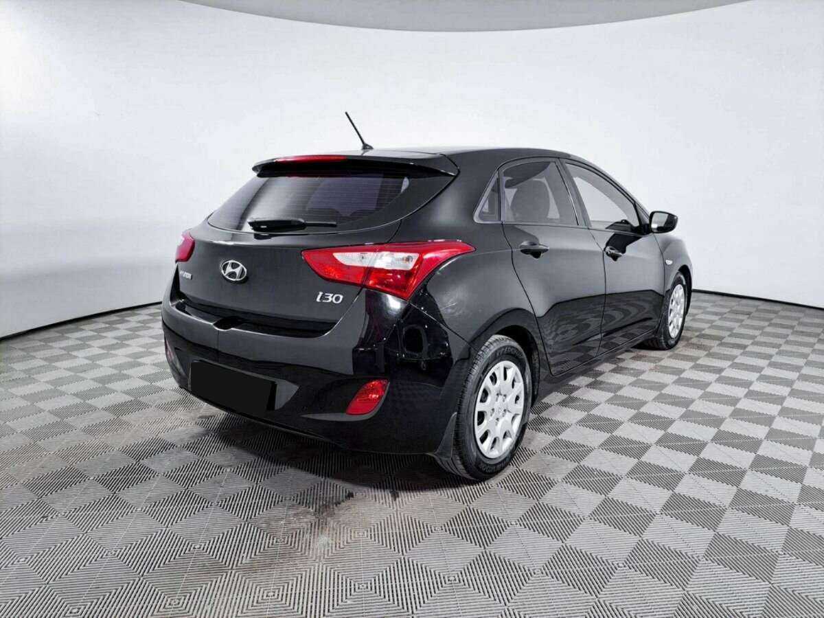 Купить Hyundai i30 с пробегом. Фото: #4