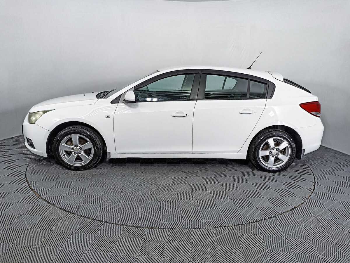 Купить Chevrolet Cruze с пробегом. Фото: #7