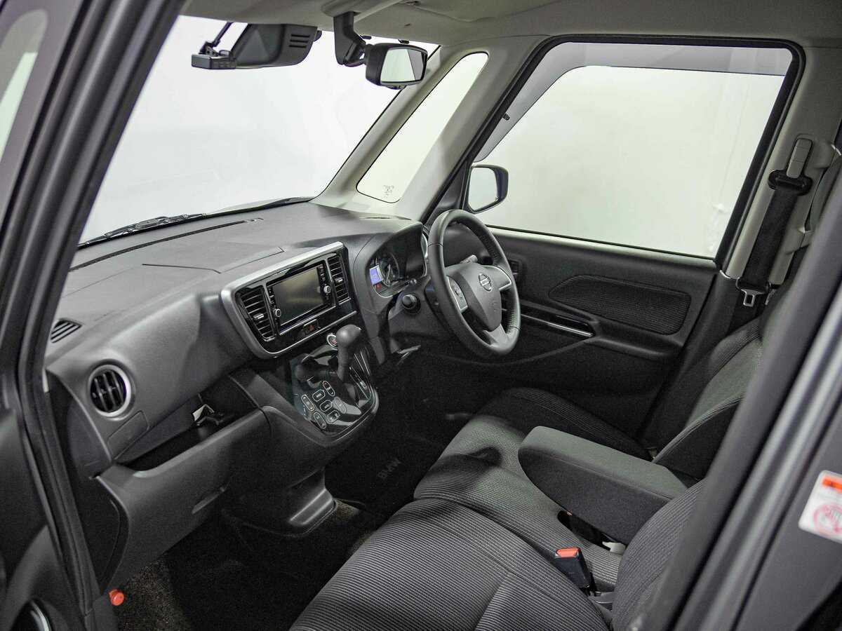 Купить Nissan Dayz Roox с пробегом. Фото: #14