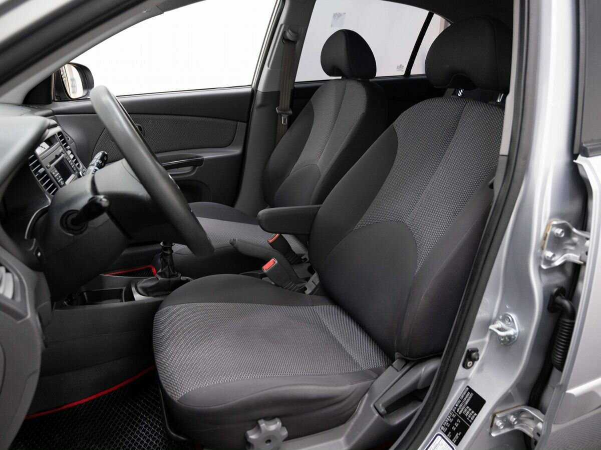 Купить Kia Rio с пробегом. Фото: #7
