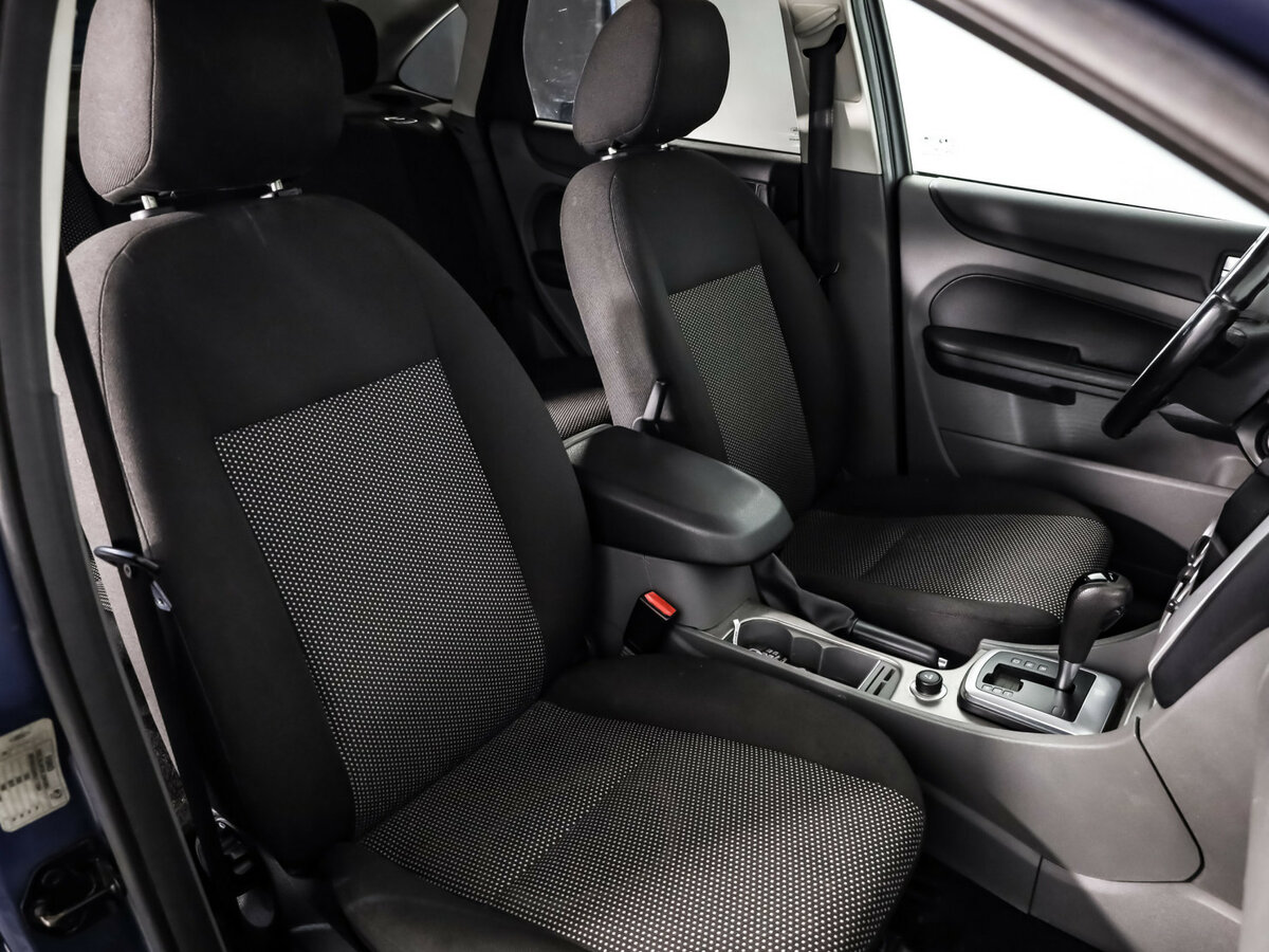 Купить Ford Focus с пробегом. Фото: #10