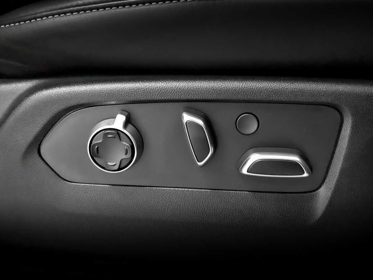 Купить Cadillac Escalade с пробегом. Фото: #21