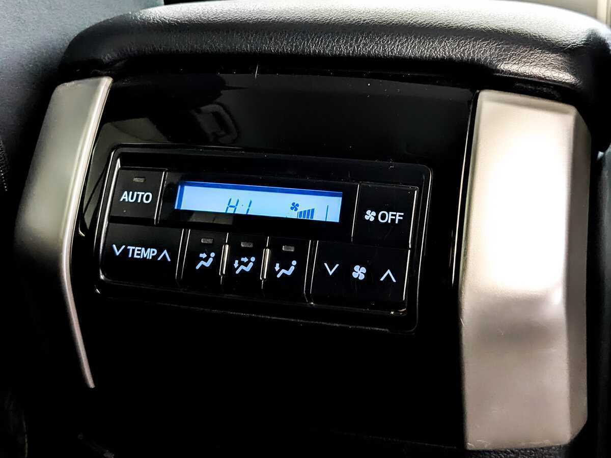 Купить Toyota Land Cruiser Prado с пробегом. Фото: #22