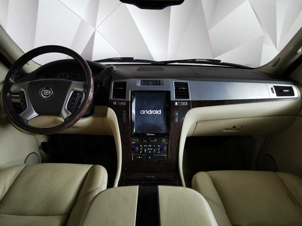 Купить Cadillac Escalade с пробегом. Фото: #8