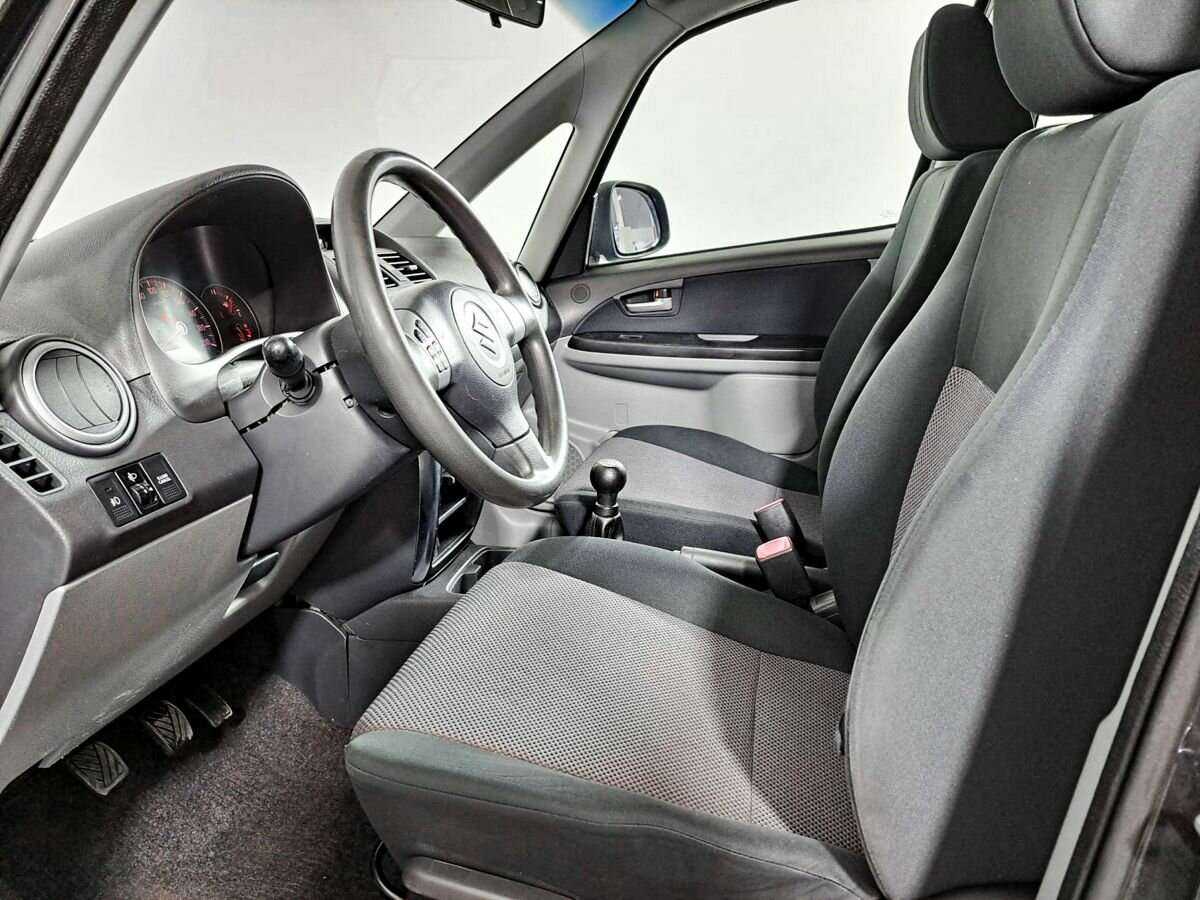 Купить Suzuki SX4 с пробегом. Фото: #10