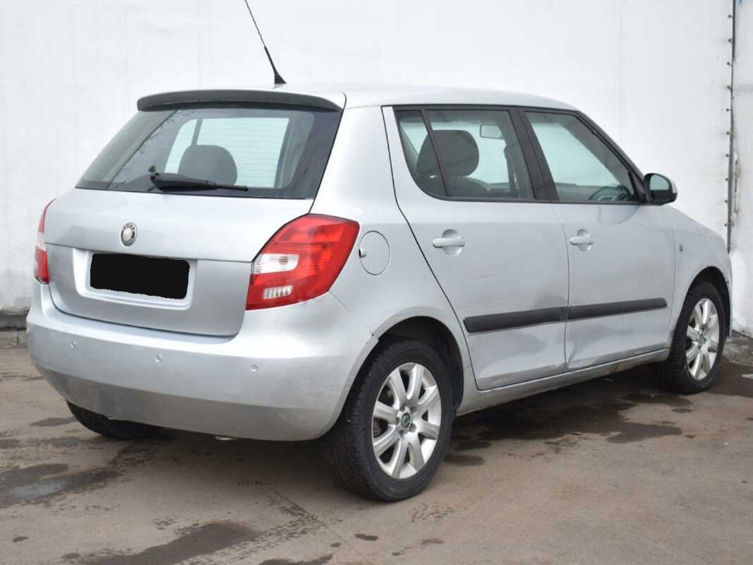 Купить Skoda Fabia с пробегом. Фото: #4