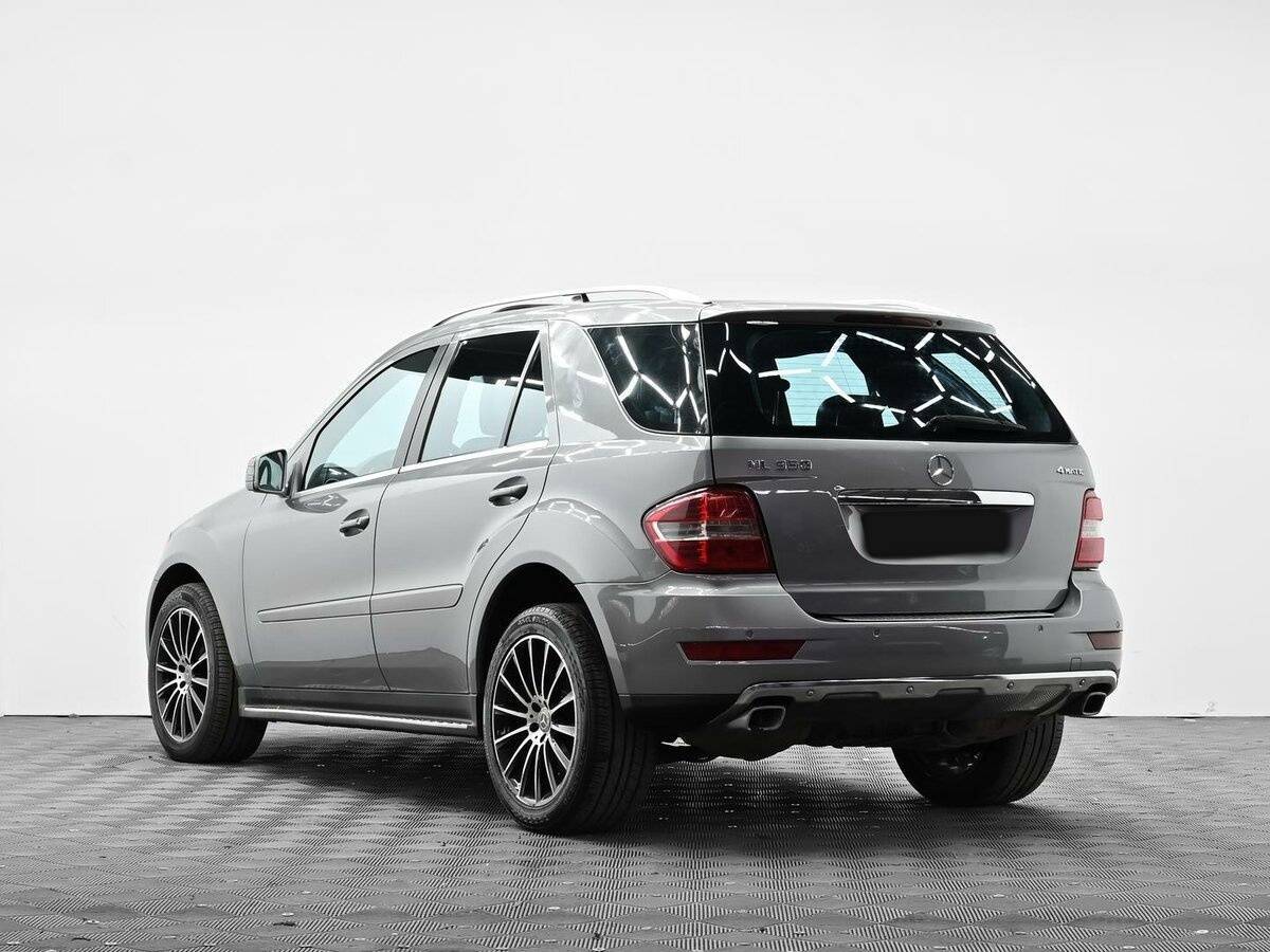 Купить Mercedes-Benz M-Класс с пробегом. Фото: #2