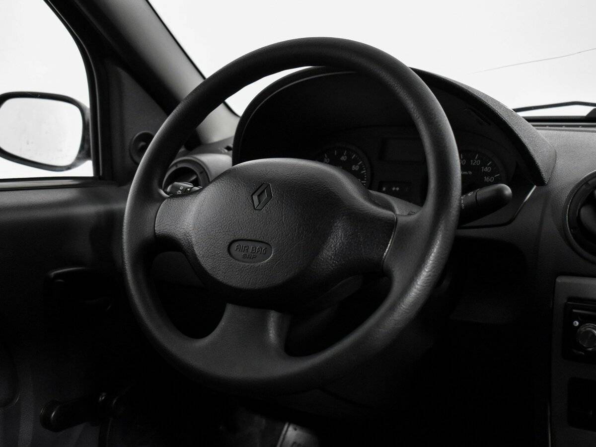 Купить Renault Logan с пробегом. Фото: #14