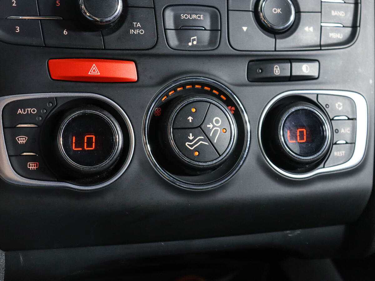 Купить Citroen C4 с пробегом. Фото: #14