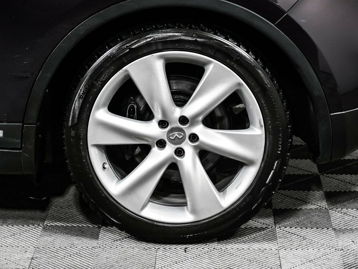 Купить Infiniti FX с пробегом. Фото: #13