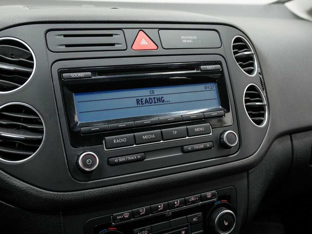 Купить Volkswagen Golf Plus с пробегом. Фото: #16