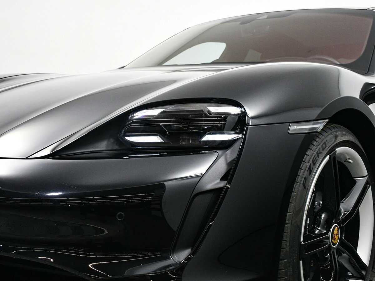 Купить Porsche Taycan с пробегом. Фото: #14