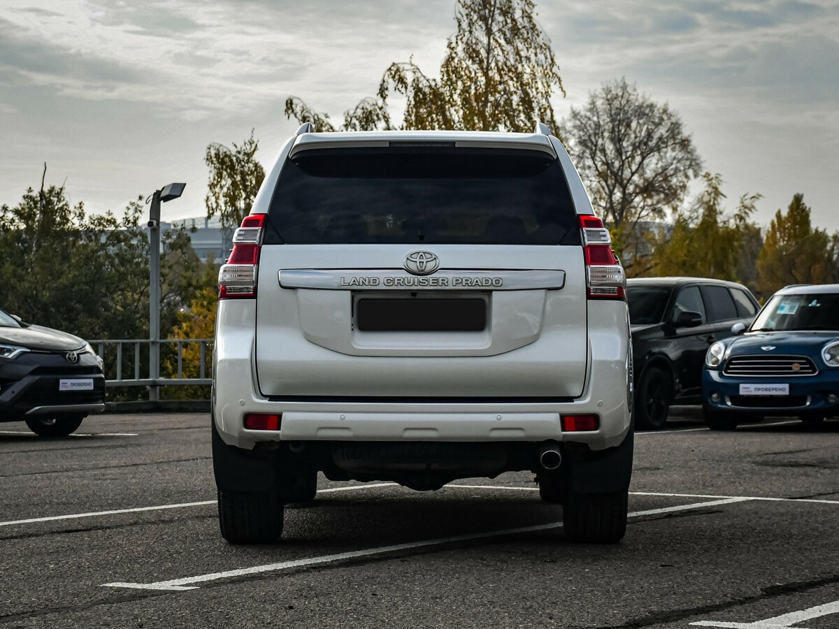 Купить Toyota Land Cruiser Prado с пробегом. Фото: #5