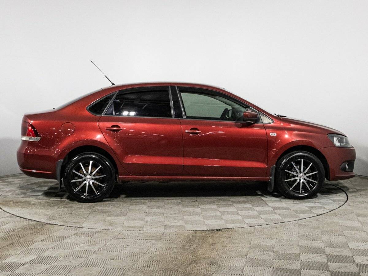 Купить Volkswagen Polo с пробегом. Фото: #3