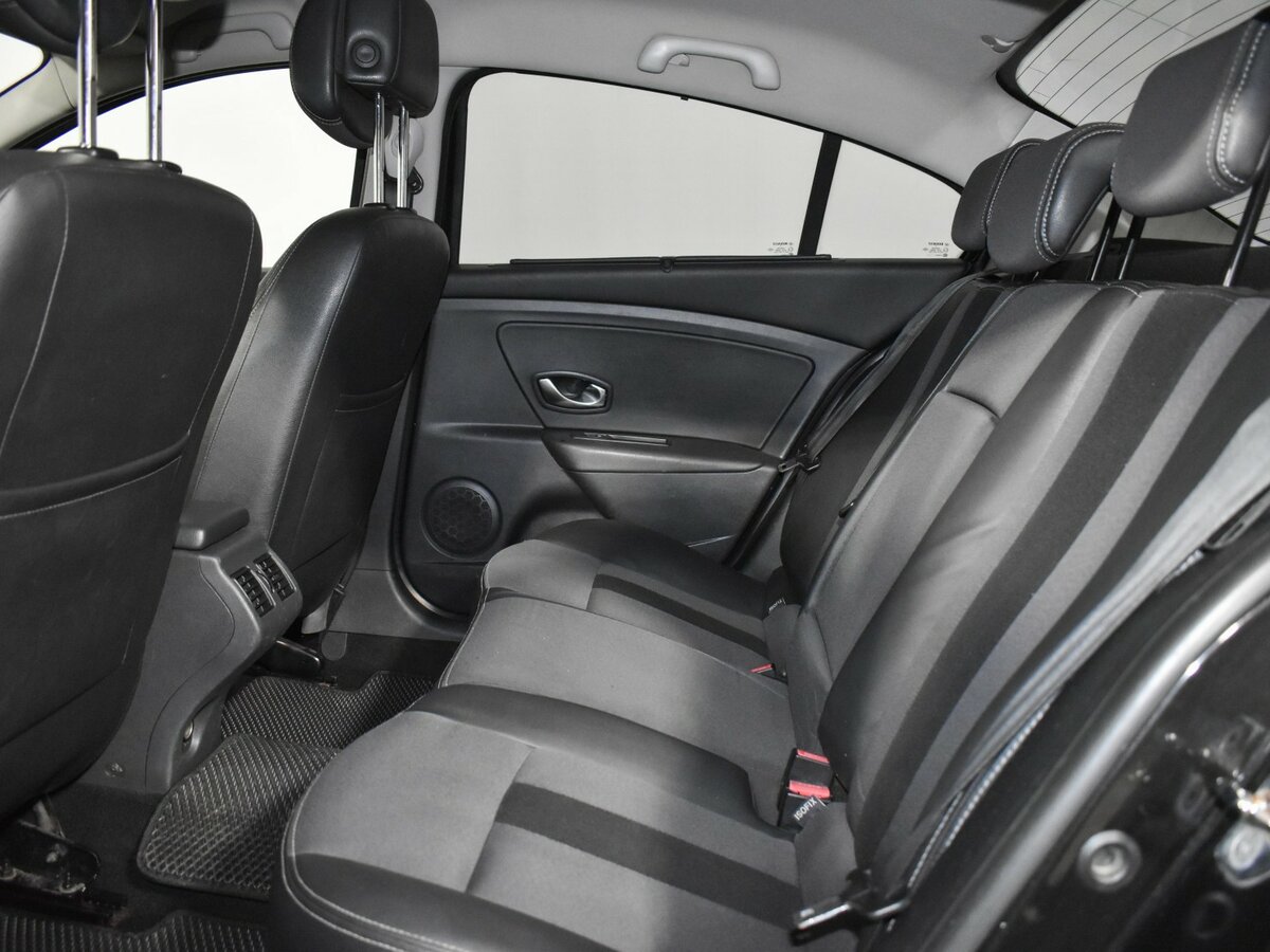 Купить Renault Fluence с пробегом. Фото: #9