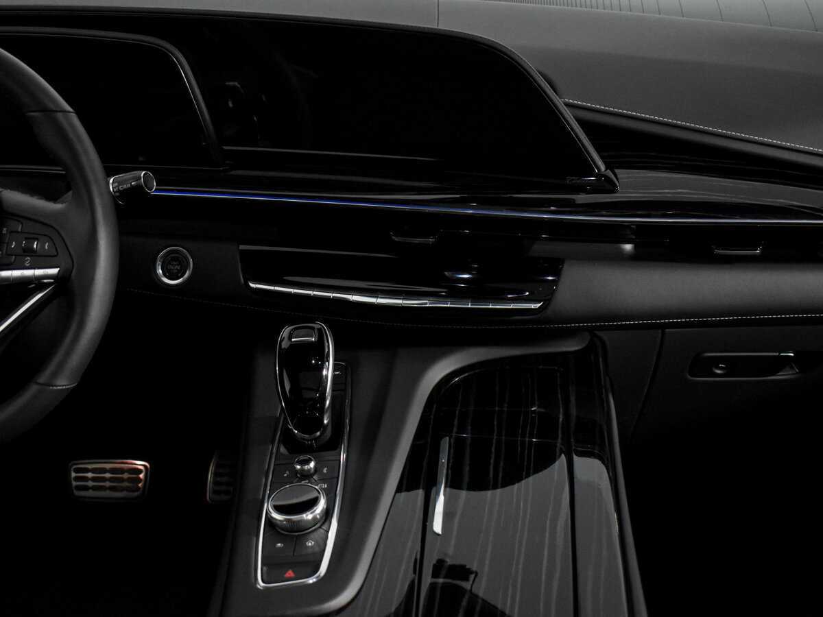 Купить Cadillac Escalade-V с пробегом. Фото: #15