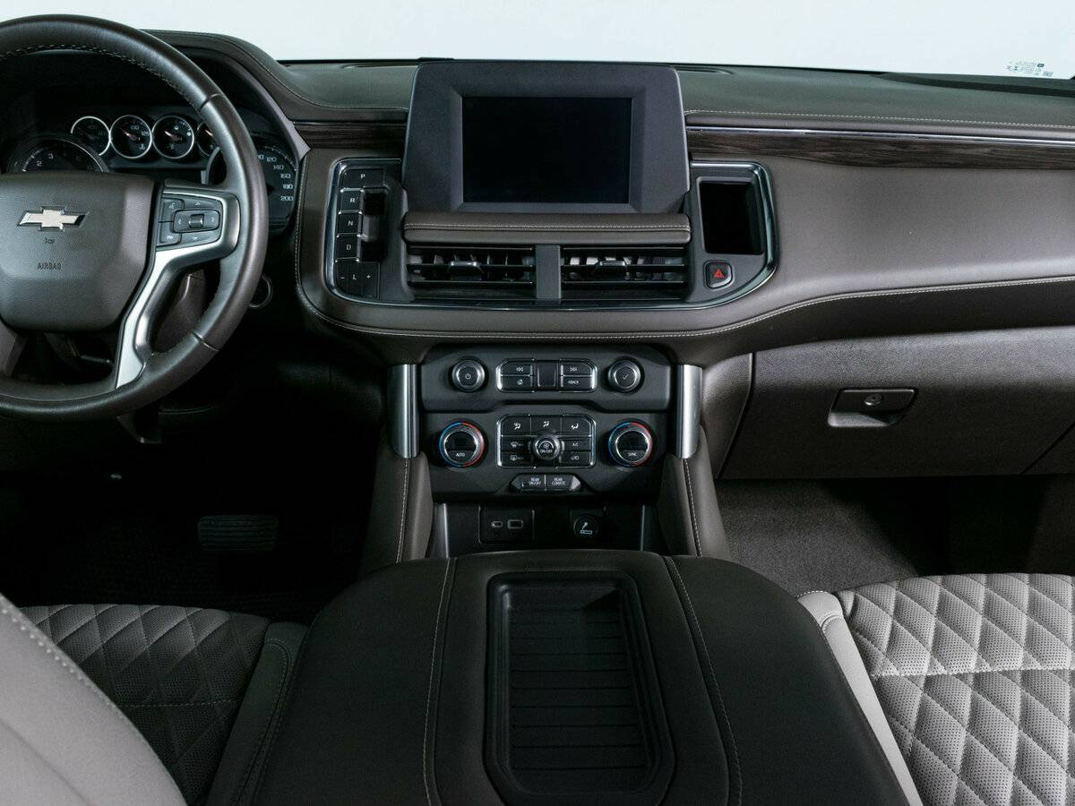 Купить Chevrolet Tahoe с пробегом. Фото: #10