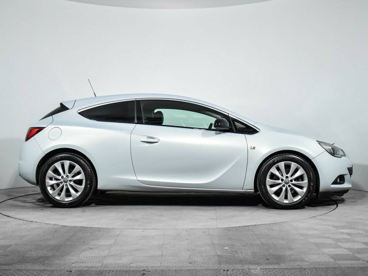 Купить Opel Astra с пробегом. Фото: #3