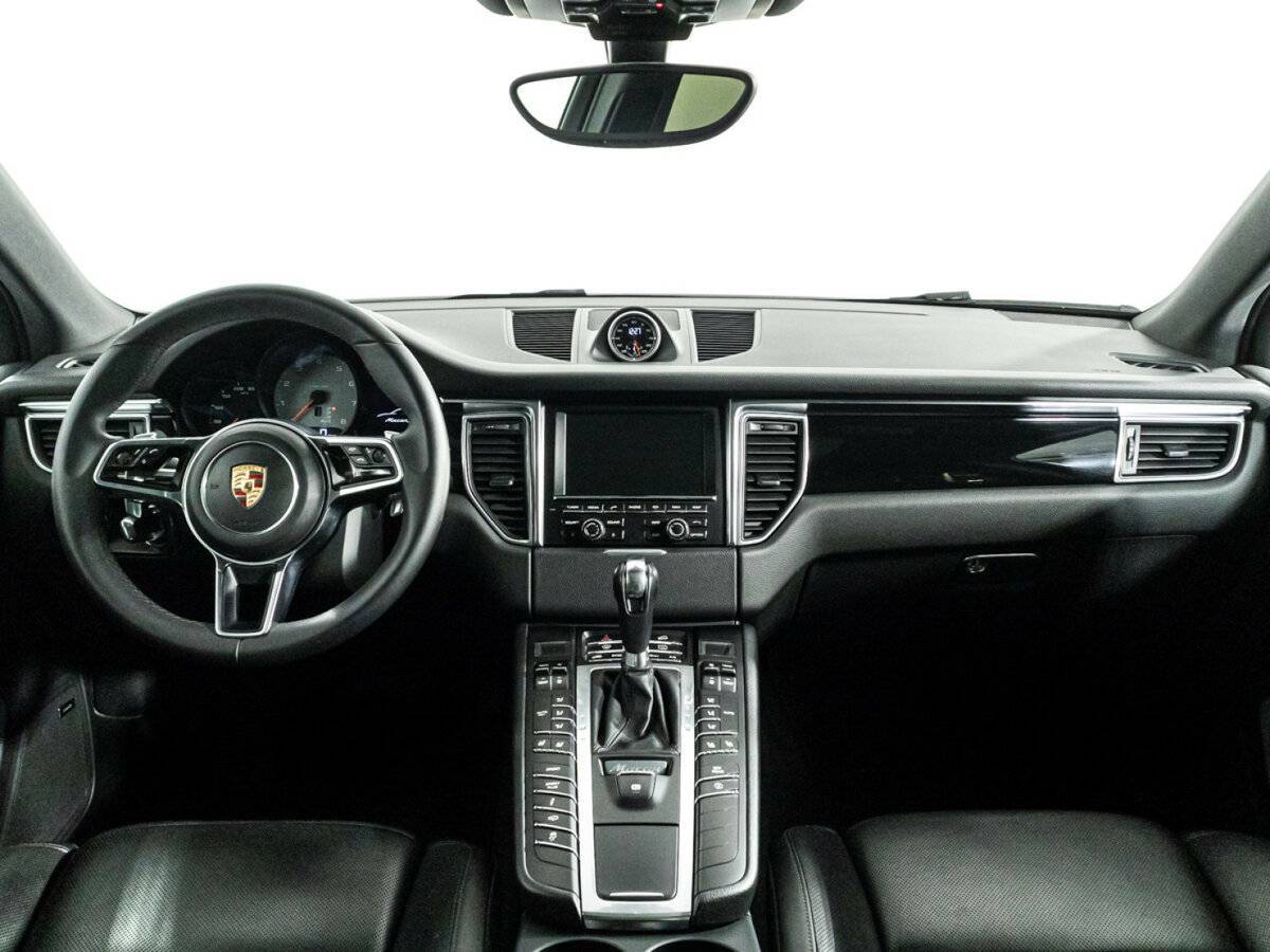 Купить Porsche Macan с пробегом. Фото: #12