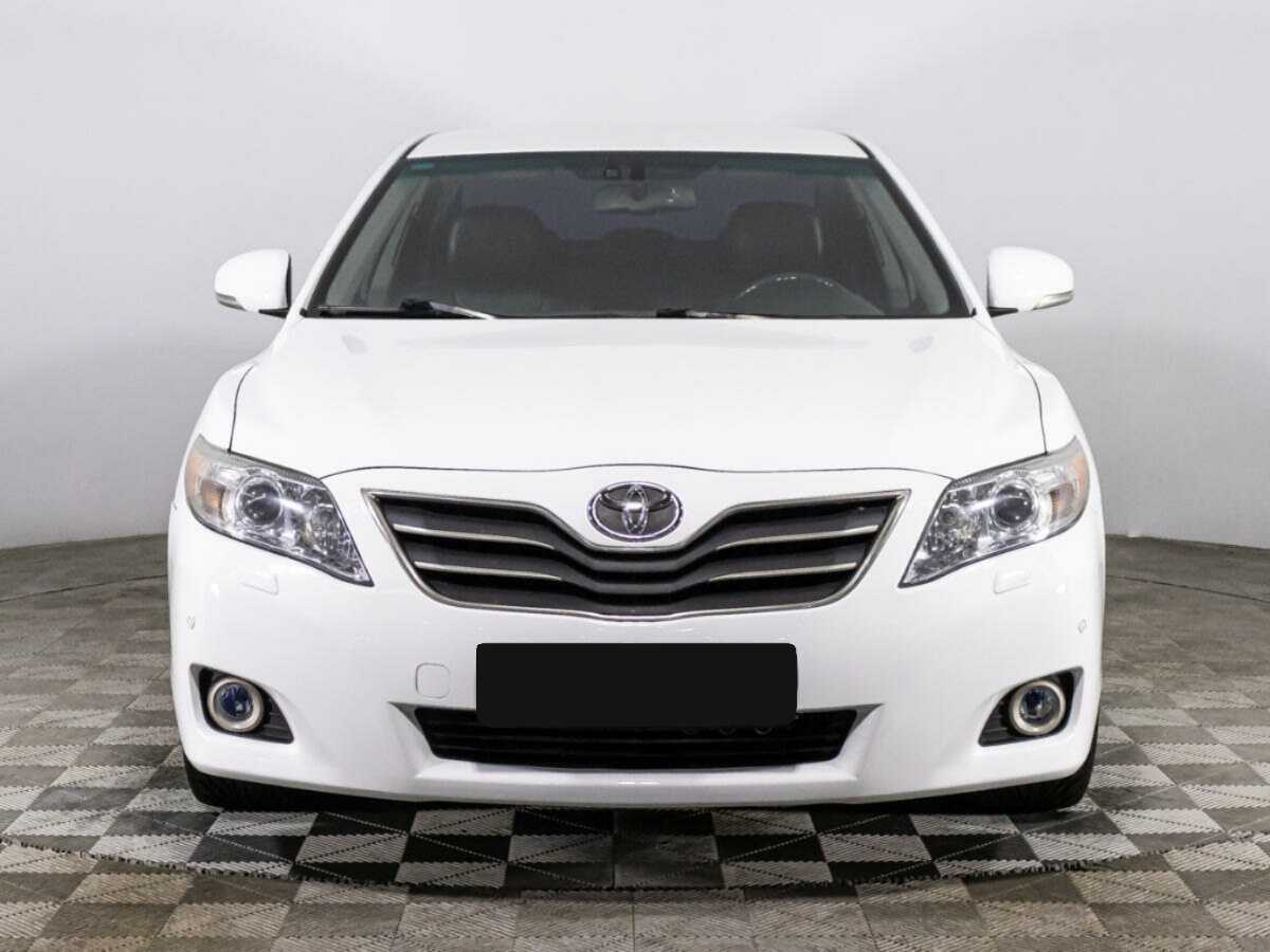 Купить Toyota Camry с пробегом. Фото: #1