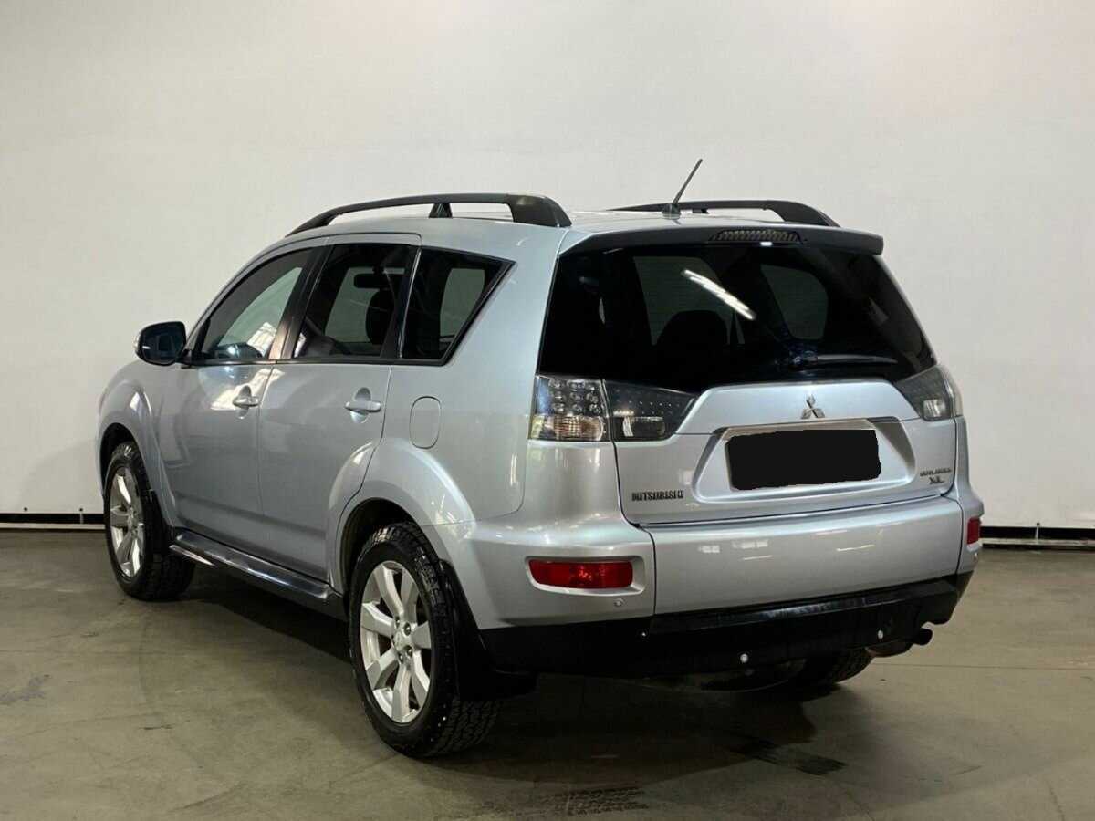 Купить Mitsubishi Outlander с пробегом. Фото: #5