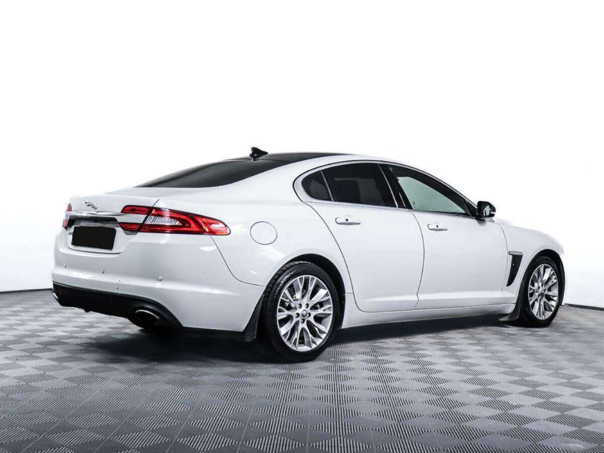 Купить Jaguar XF с пробегом. Фото: #4
