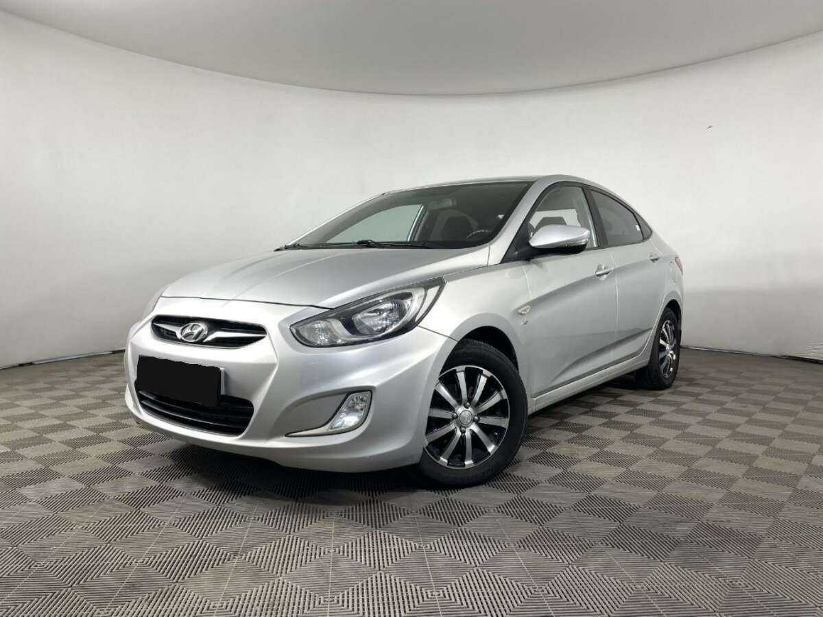 Купить Hyundai Solaris с пробегом. Посмотреть фото