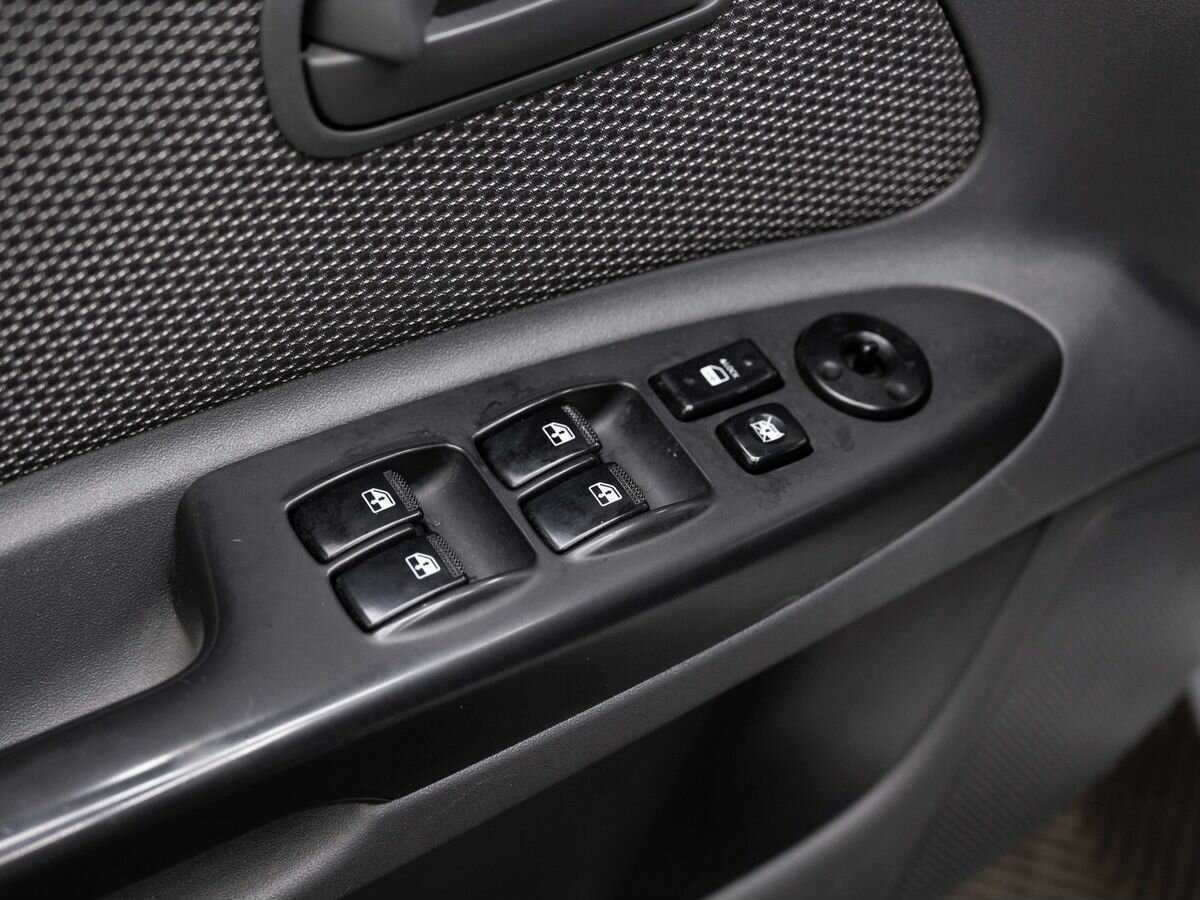 Купить Kia Rio с пробегом. Фото: #15