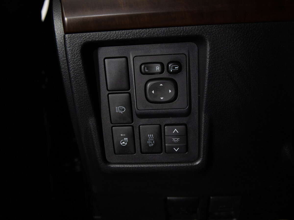 Купить Toyota Land Cruiser Prado с пробегом. Фото: #15