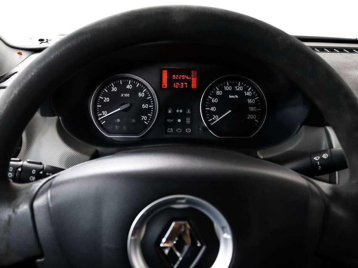 Купить Renault Logan с пробегом. Фото: #14