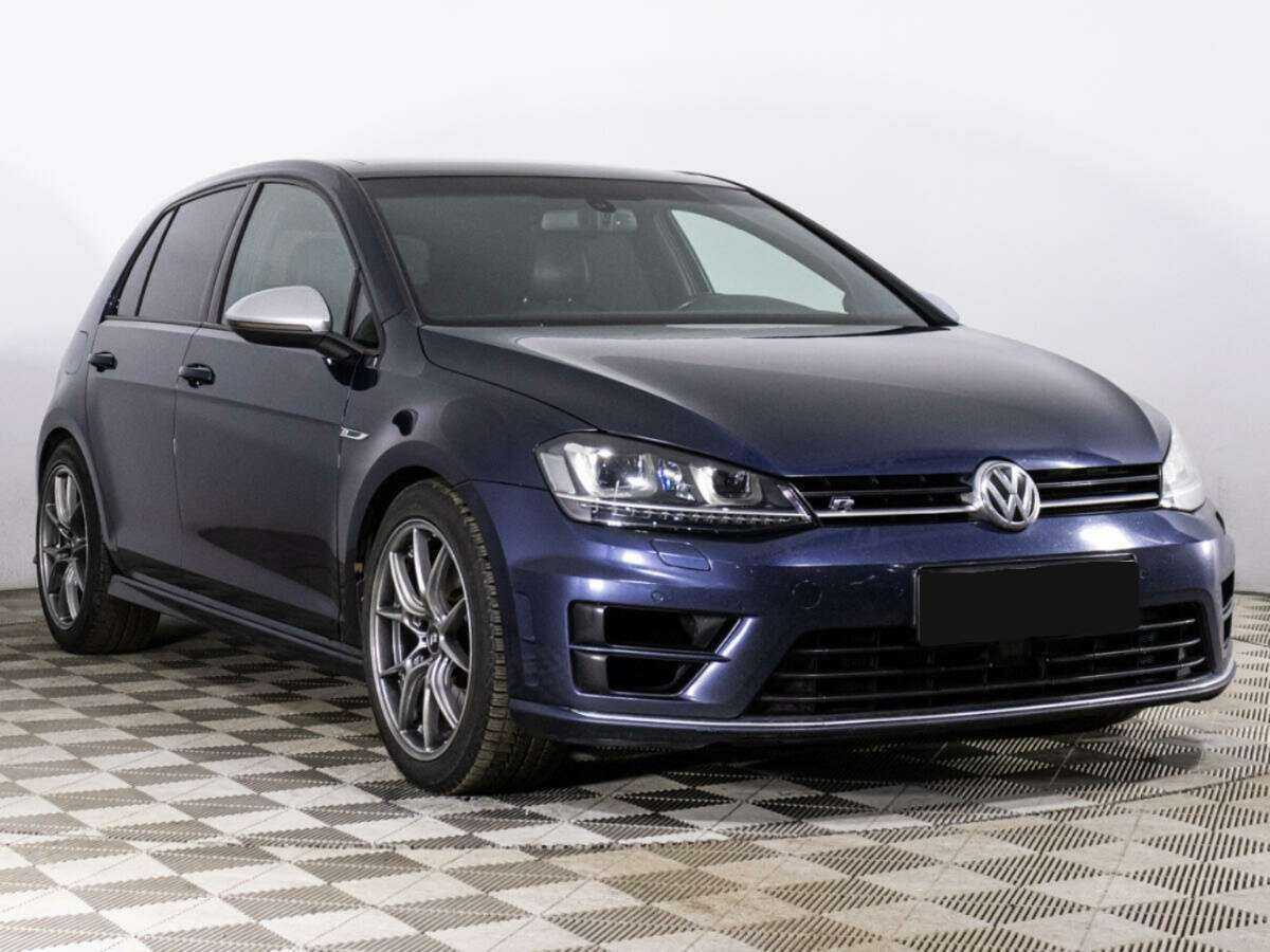Купить Volkswagen Golf R с пробегом. Фото: #2