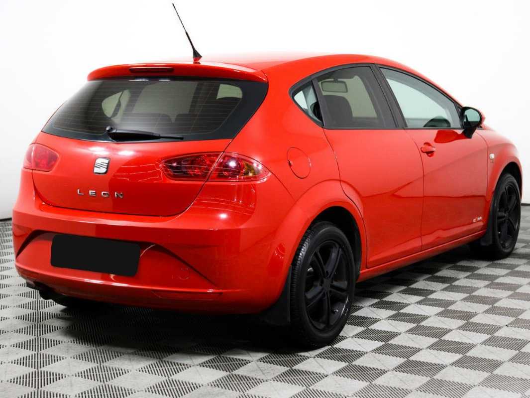 Купить SEAT Leon с пробегом. Фото: #4