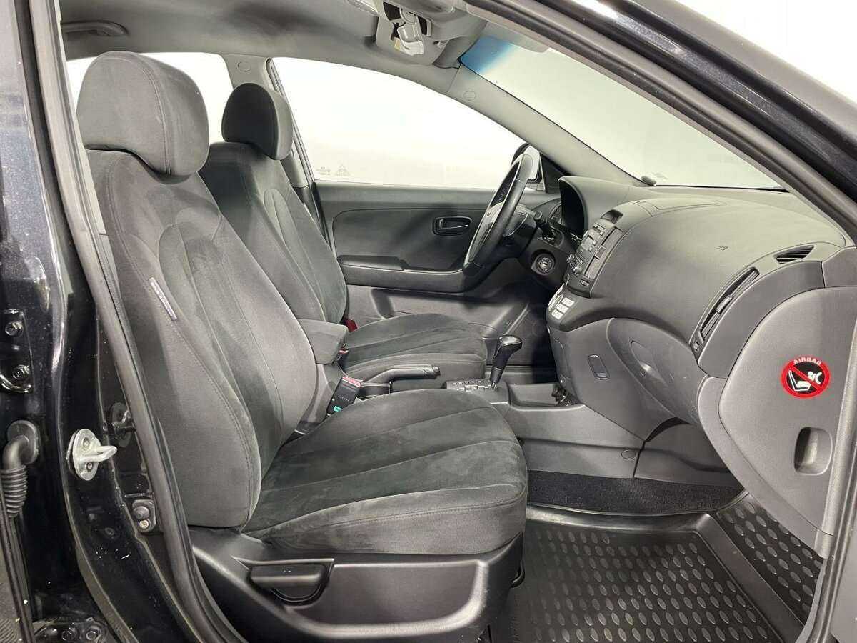 Купить Hyundai Elantra с пробегом. Фото: #13