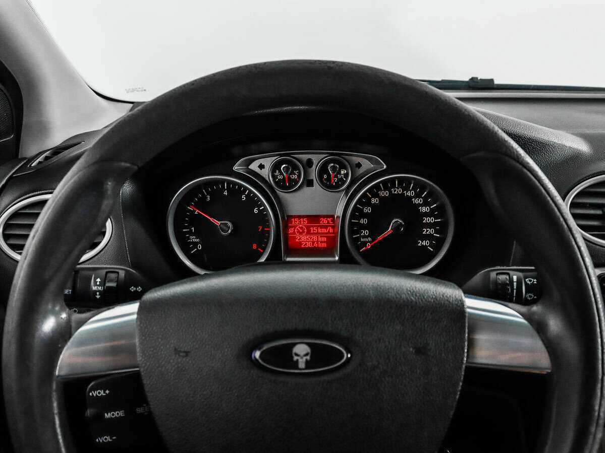 Купить Ford Focus с пробегом. Фото: #15