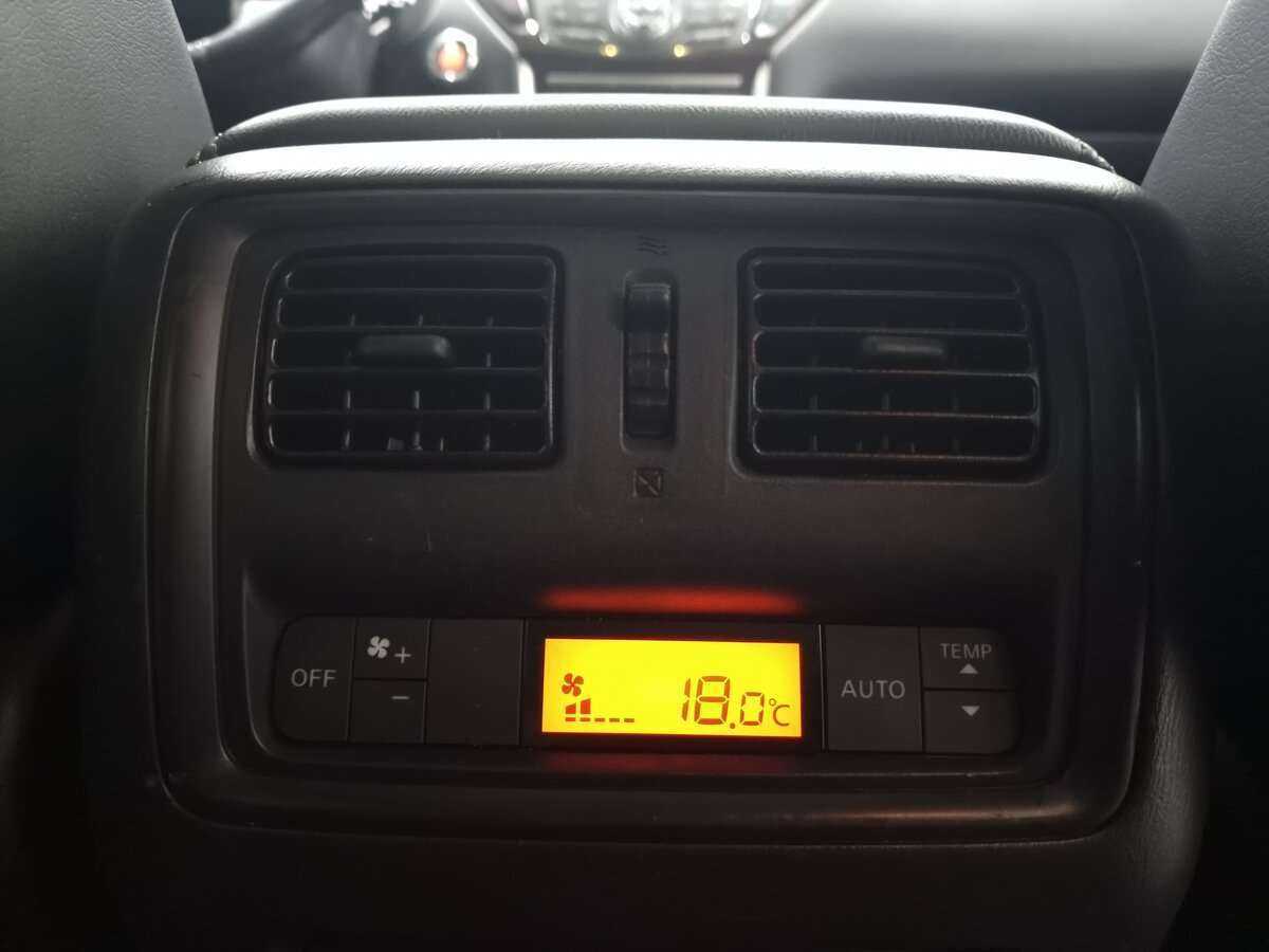 Купить Nissan Pathfinder с пробегом. Фото: #19