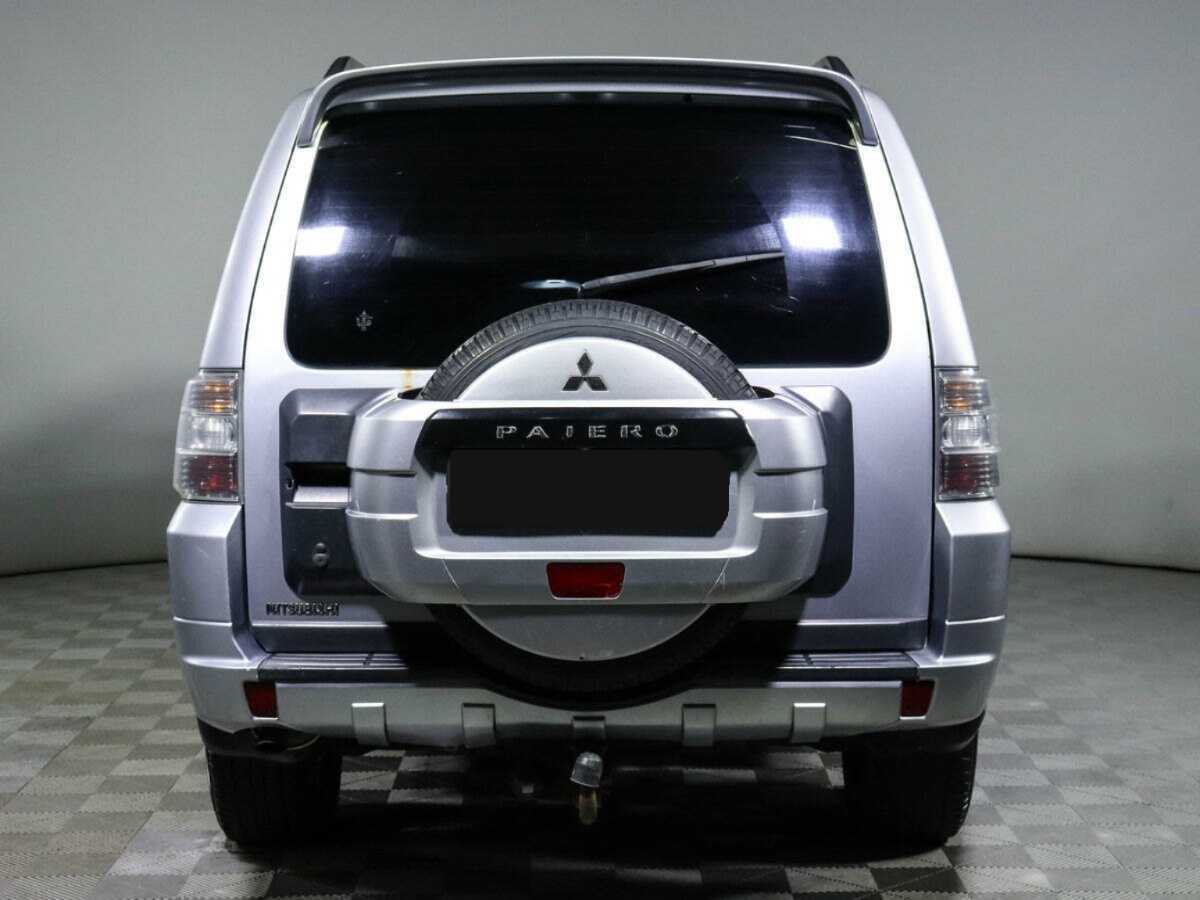 Купить Mitsubishi Pajero с пробегом. Фото: #4