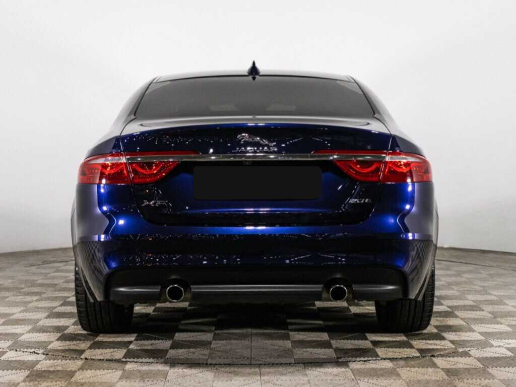 Купить Jaguar XF с пробегом. Фото: #4