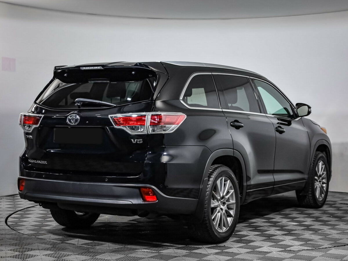 Купить Toyota Highlander с пробегом. Фото: #4
