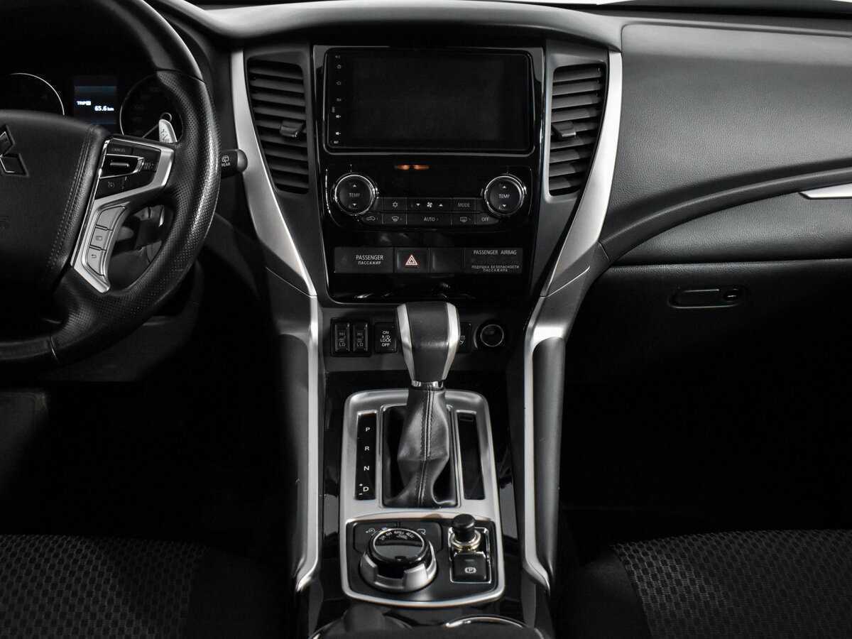 Купить Mitsubishi Pajero Sport с пробегом. Фото: #13