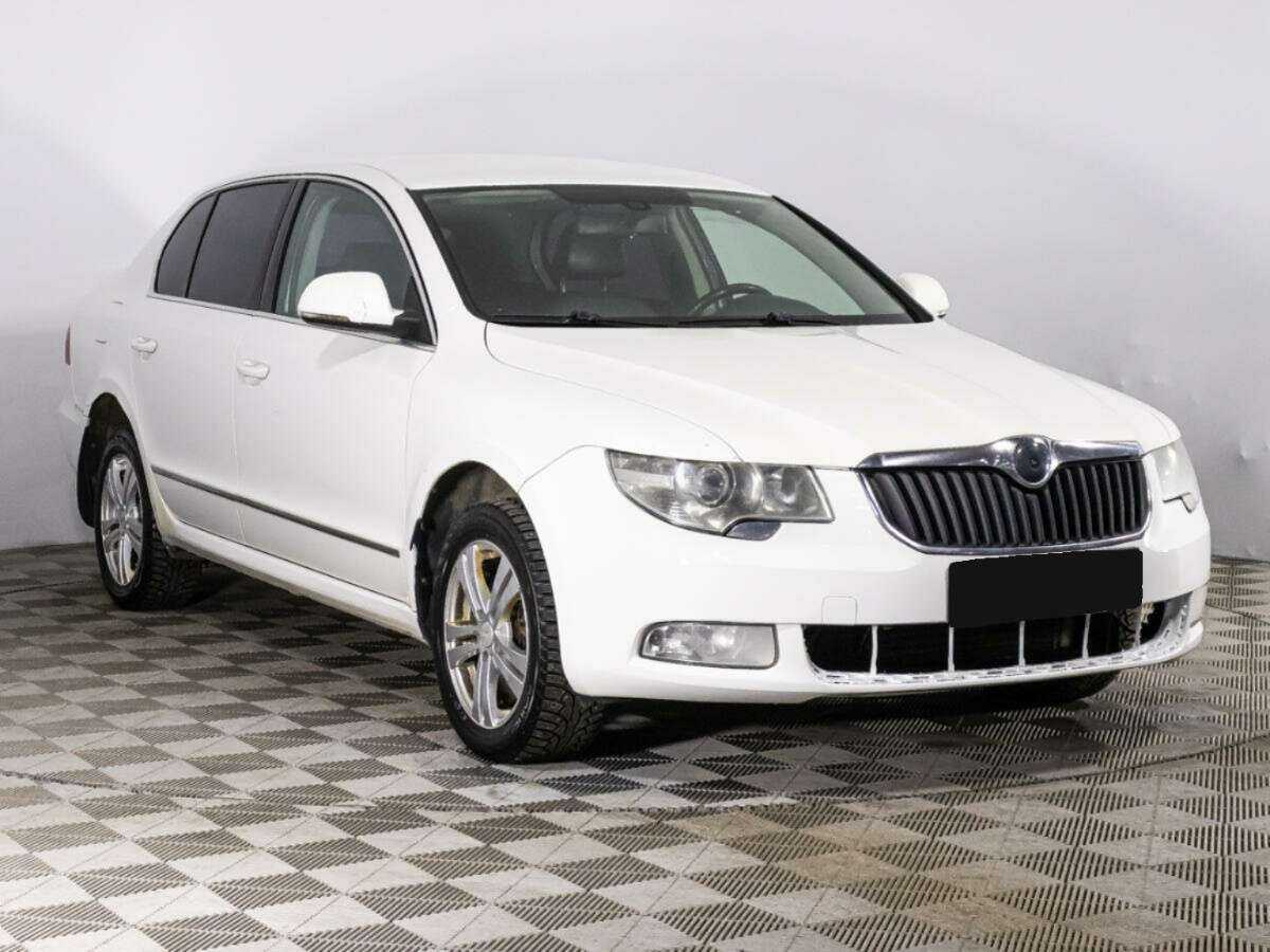 Купить Skoda Superb с пробегом. Фото: #2