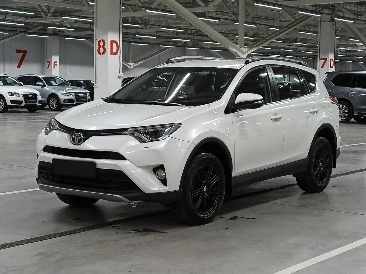 Купить Toyota RAV4 с пробегом. Посмотреть фото