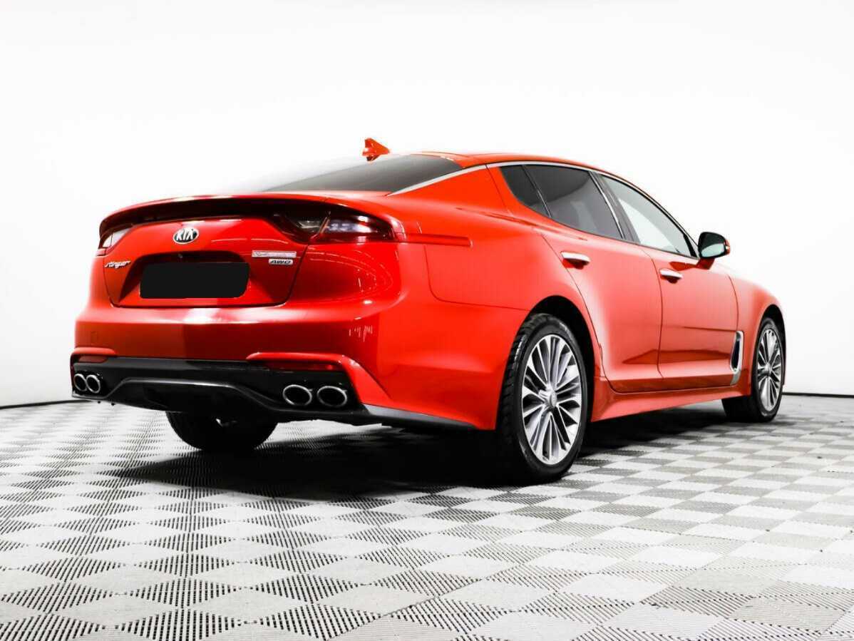 Купить Kia Stinger с пробегом. Фото: #4