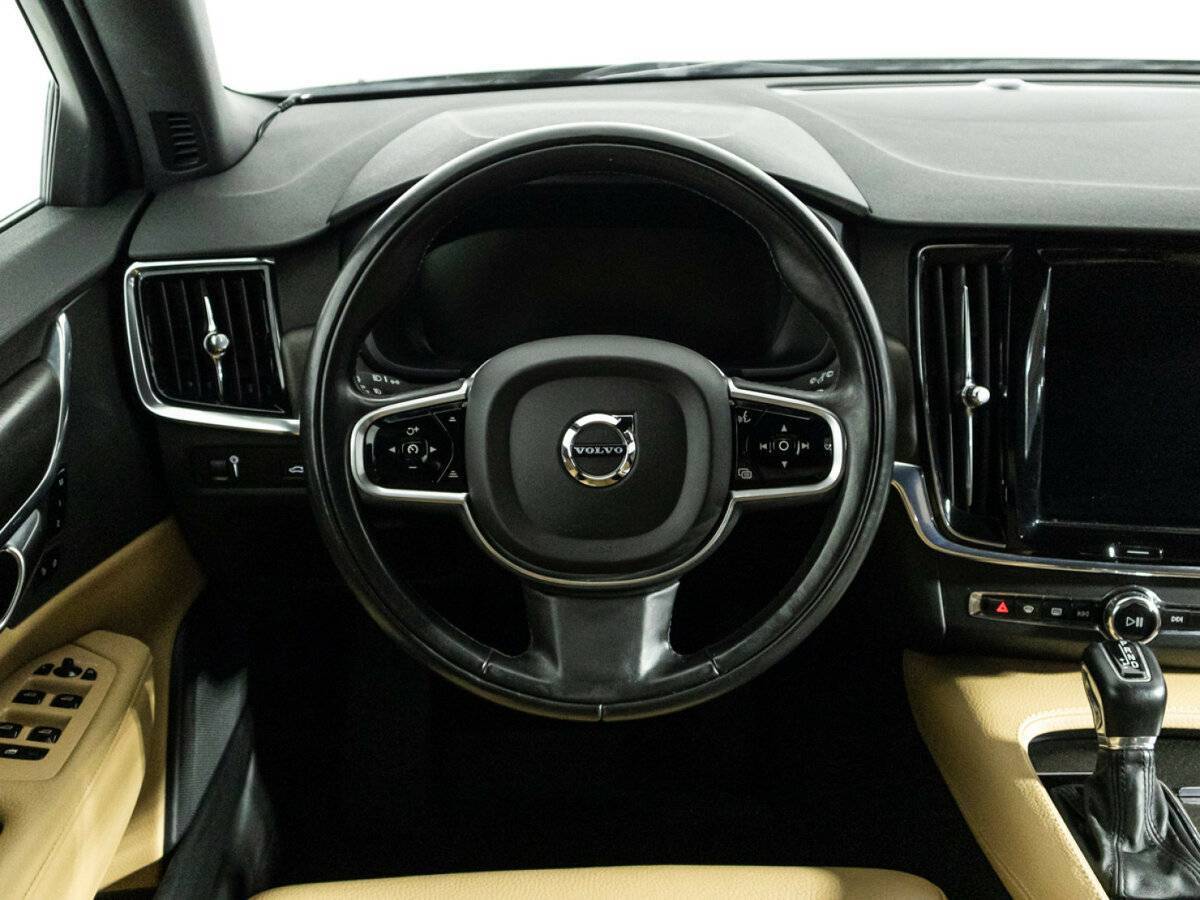 Купить Volvo V90 Cross Country с пробегом. Фото: #20